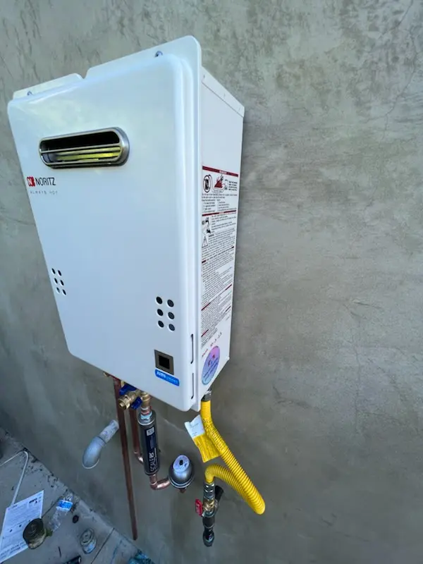 Tankless water heater installation for Saratoga homes